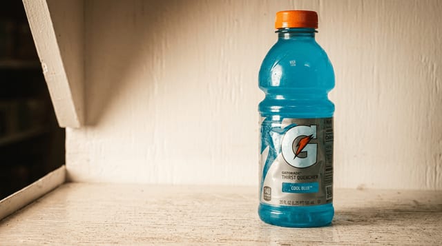 Gatorade Cool Blue (20 oz).