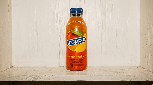 Snapple Mango (16 oz).