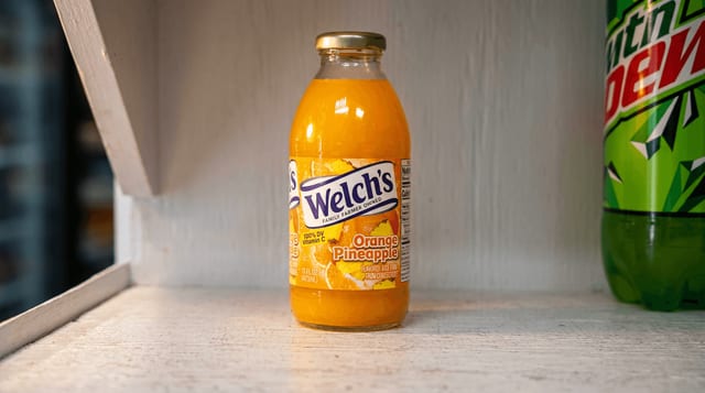 Welch's Orange Pineapple (16 oz).