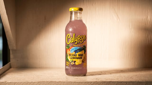 Calypso Island Wave Lemonade (16 oz).
