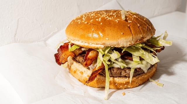 Bacon Cheeseburger.
