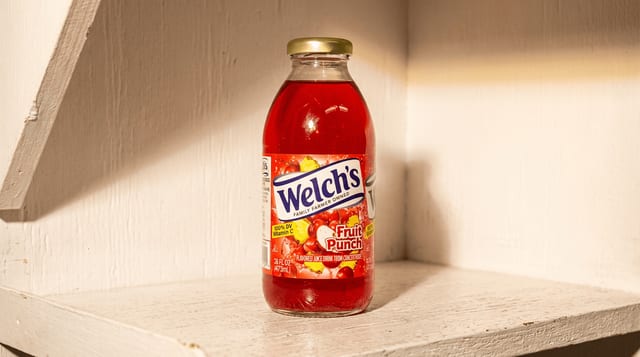 Welch's Fruit Punch (16 oz).