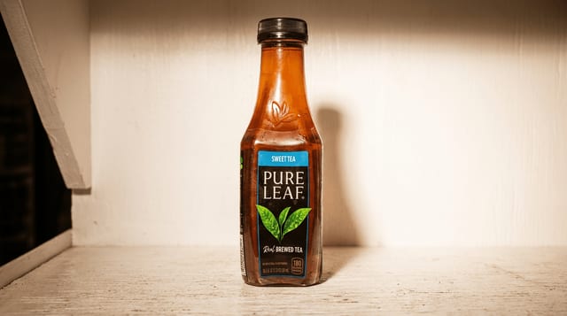 Pure Leaf Sweet Tea (18 oz).